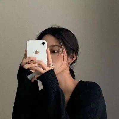 厨师将勺子伸进嘴里试味后继续烹煮食材？商场：那锅菜不对外售卖，已对餐馆进行处罚
