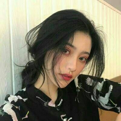 湖南耒阳：万亩油菜花田里“赶大集”